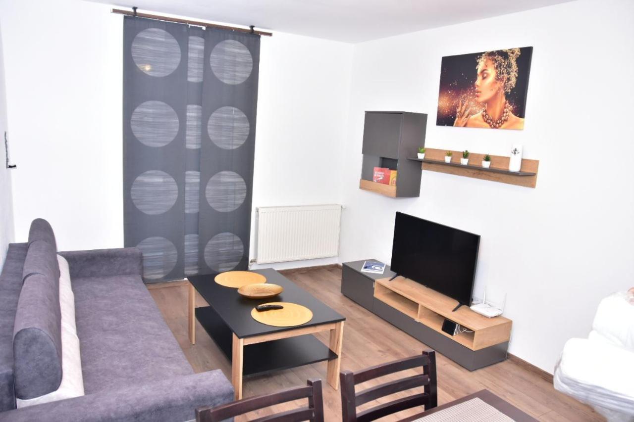 Apartament Dabe Hd フネドアラ エクステリア 写真