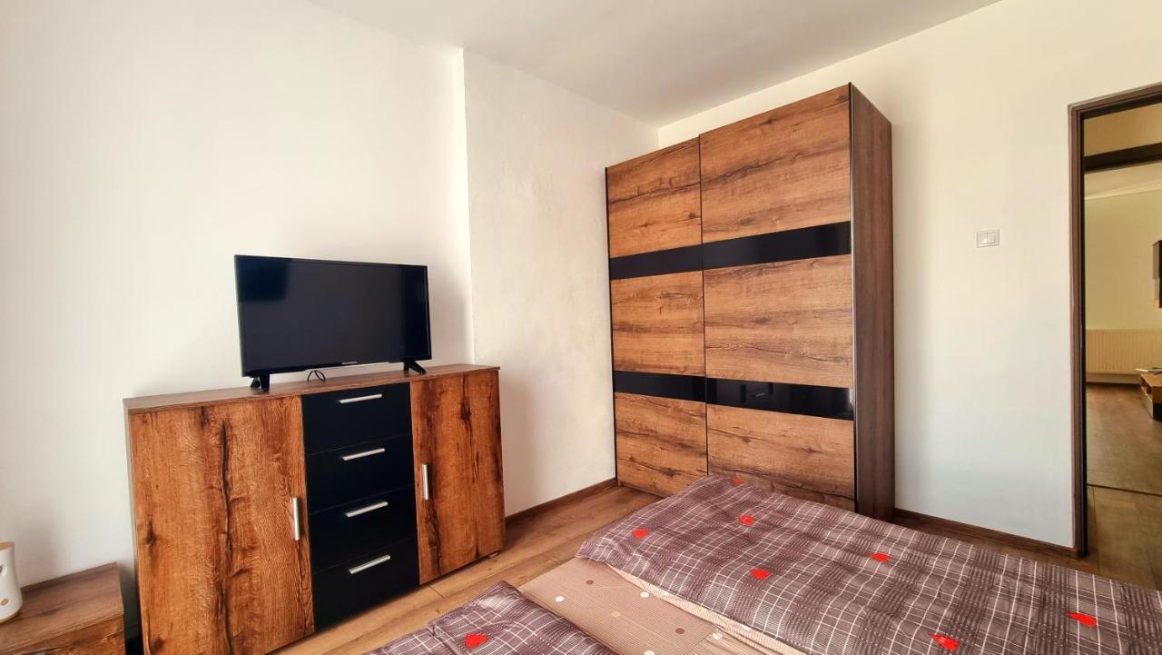 Apartament Dabe Hd フネドアラ エクステリア 写真