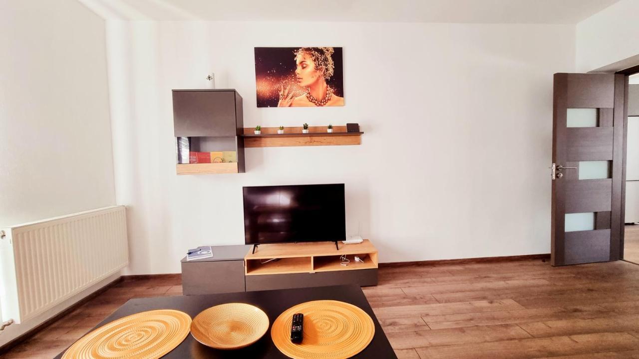 Apartament Dabe Hd フネドアラ エクステリア 写真